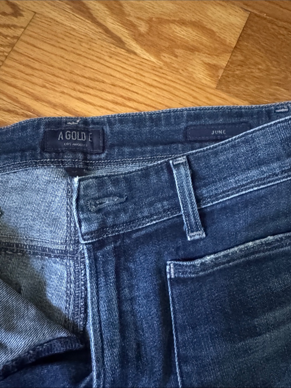 Agolde Wide Leg Flare Jeans in Medium Blue Wash - Picture 4 of 6